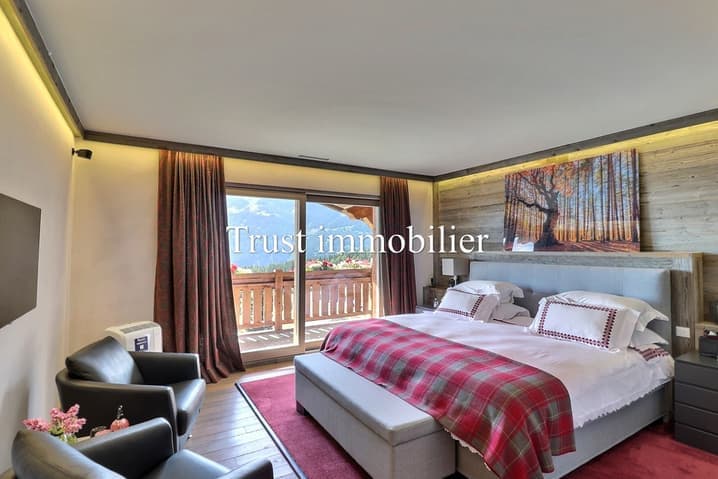 2103 – Appartement 4.5 pièces – 235 m²