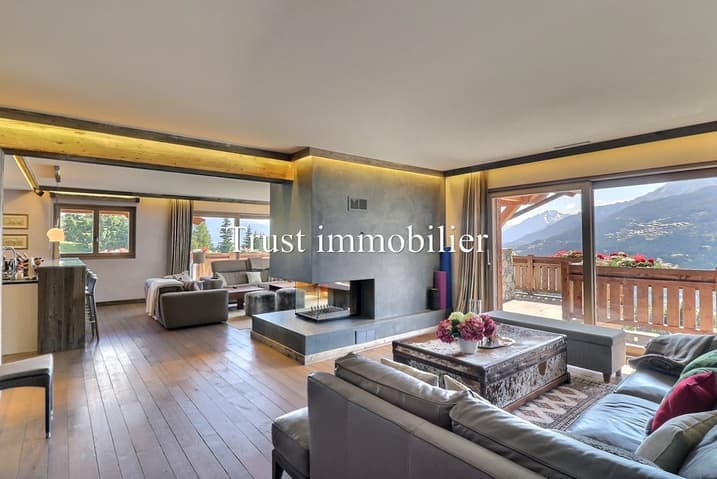 2103 – Appartement 4.5 pièces – 235 m²