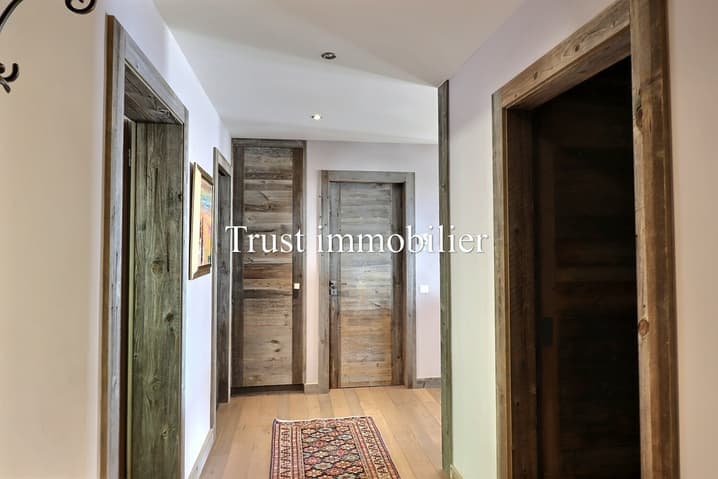 2103 – Appartement 4.5 pièces – 235 m²