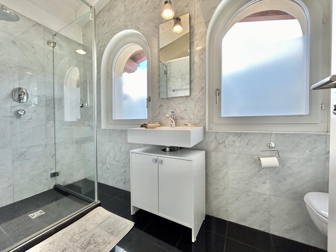 495 – Appartement 5.5 pièces – 3990000 CHF – 225 m²