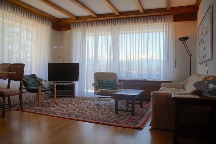 425 – Appartement 4 pièces – 2100 CHF