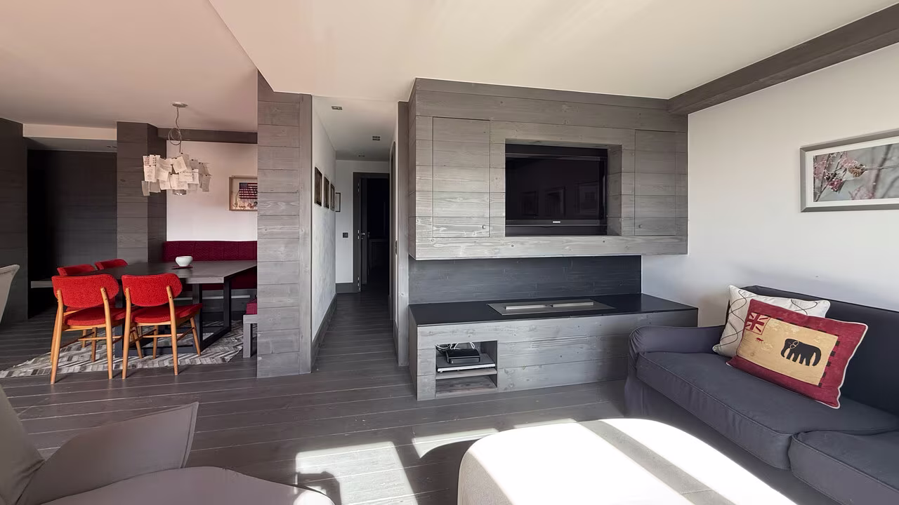 441 – Appartement 4 pièces – 2450 CHF