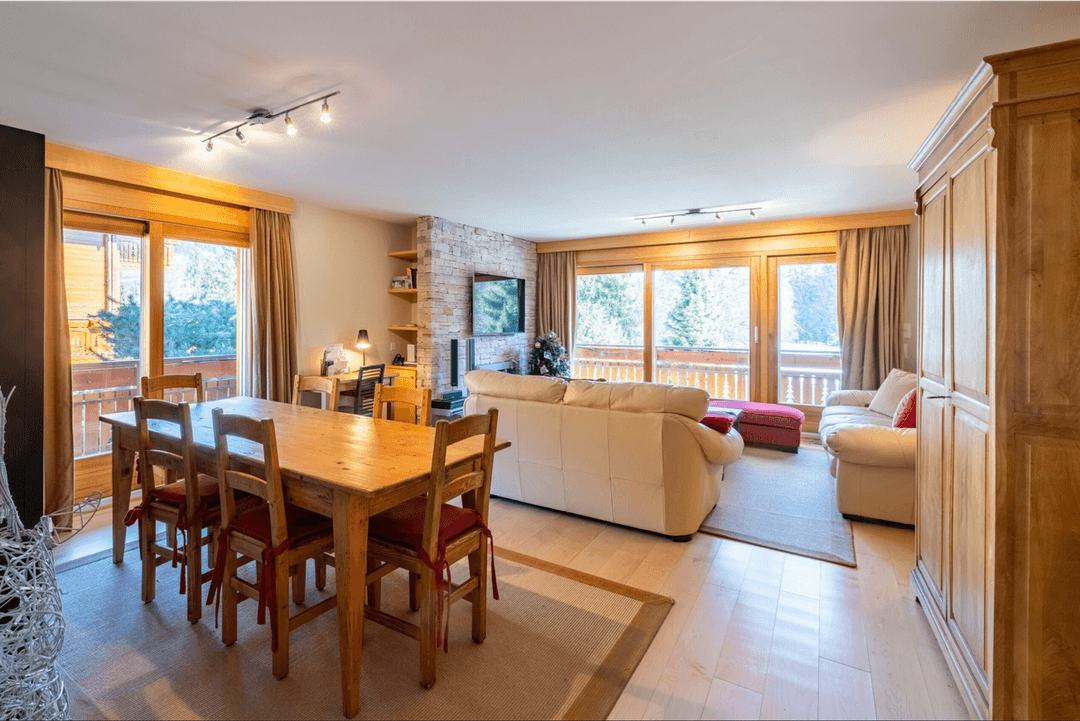 707 – Appartement 4.5 pièces – 2450000 CHF – 160 m²