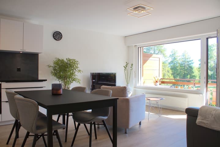 472 – Appartement 2 pièces – 1300 CHF – 65 m²