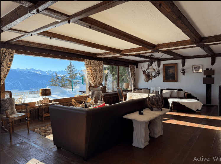 435 – Appartement 4 pièces – 2450CHF – 250m²