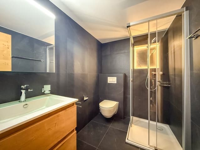 707 – Appartement 4.5 pièces – 2450000 CHF – 160 m²