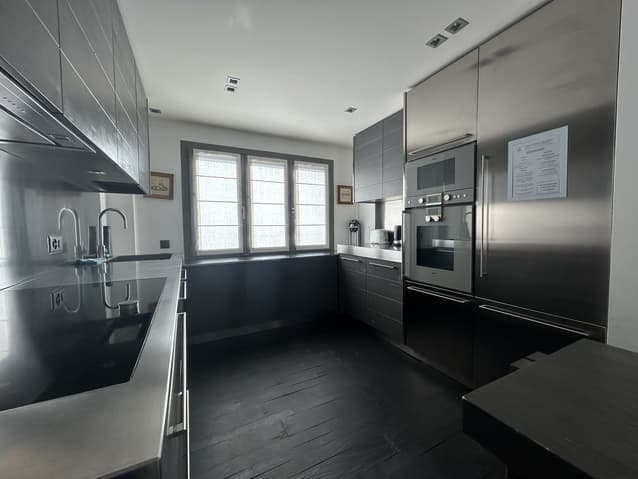 1725 – Appartement 4 pièces –  2450 CHF –