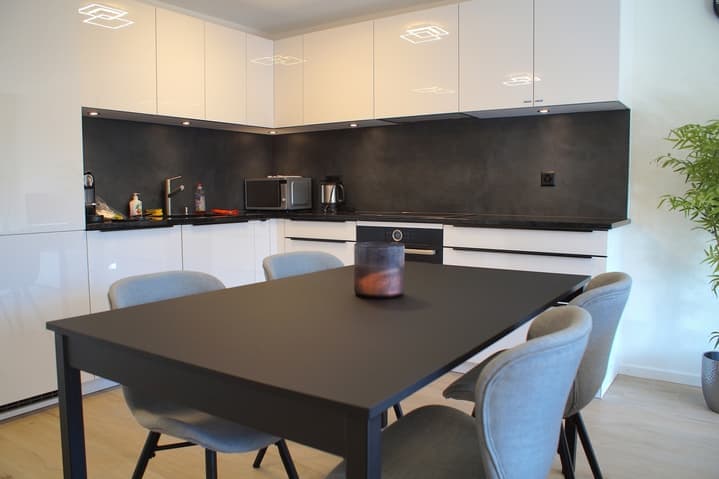 472 – Appartement 2 pièces – 1300 CHF – 65 m²