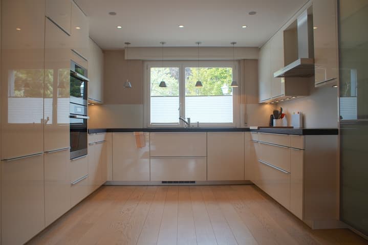 447 – Appartement 4 pièces – 2500 CHF