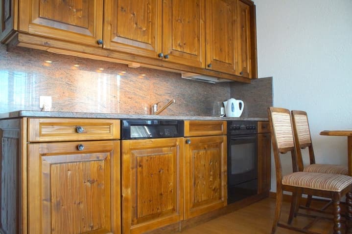 425 – Appartement 4 pièces – 2100 CHF