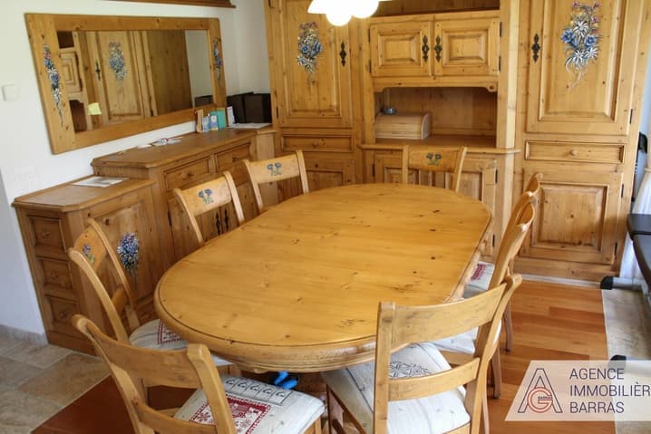 711 – Appartement 6 pièces – 3950000 – CHF 167 m²