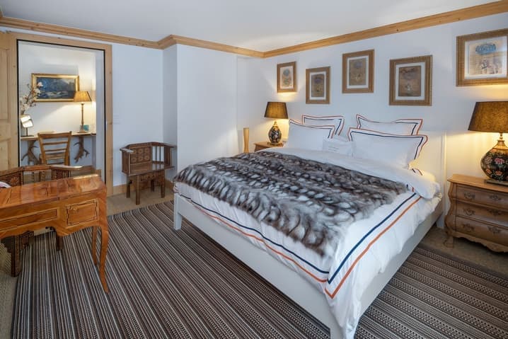 489 – Maison 10 pièces – 8400CHF – 300m²