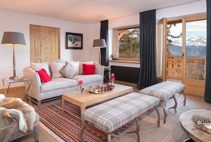 489 – Maison 10 pièces – 8400CHF – 300m²