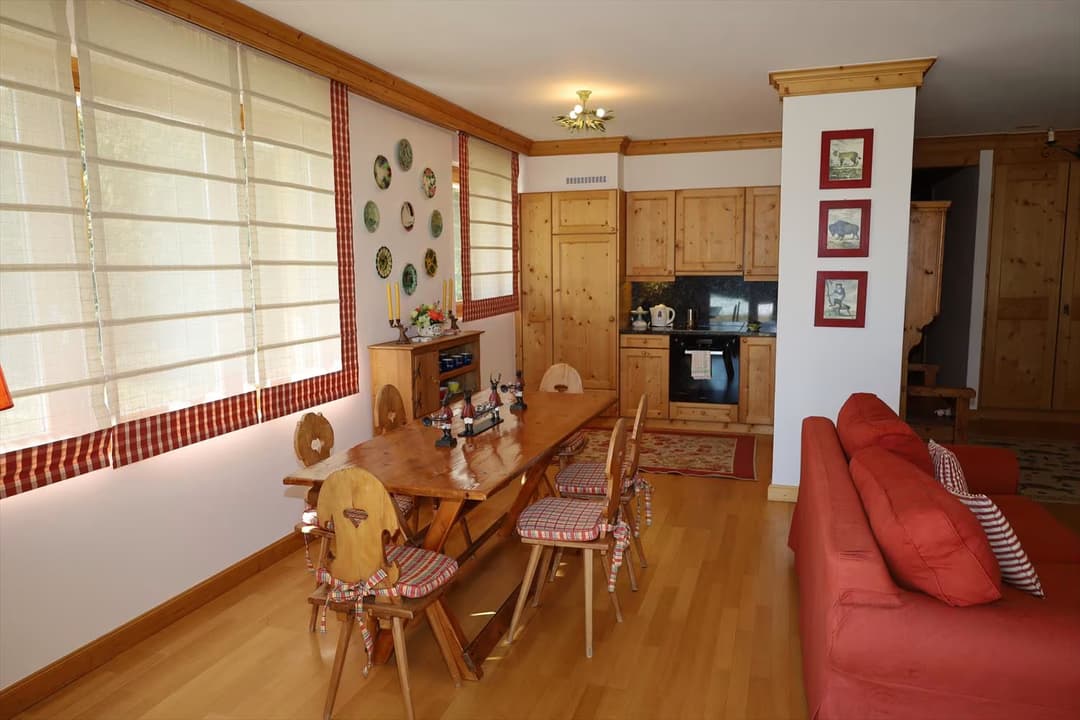546 – Appartement  3.5 pièces  3300CHF –  100m²