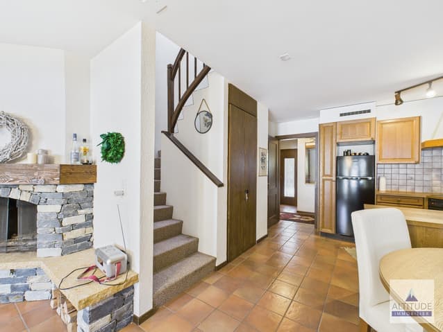 810 – Maison 4.5 pièces – 1450000 CHF – 180 m²