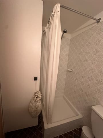 558 – Appartement  – 3pièces  – 1650CHF – 50m²