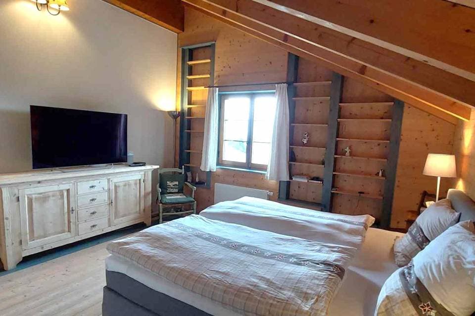 796 – Maison 6.5 pièces – 2200000 CHF – 250 m²