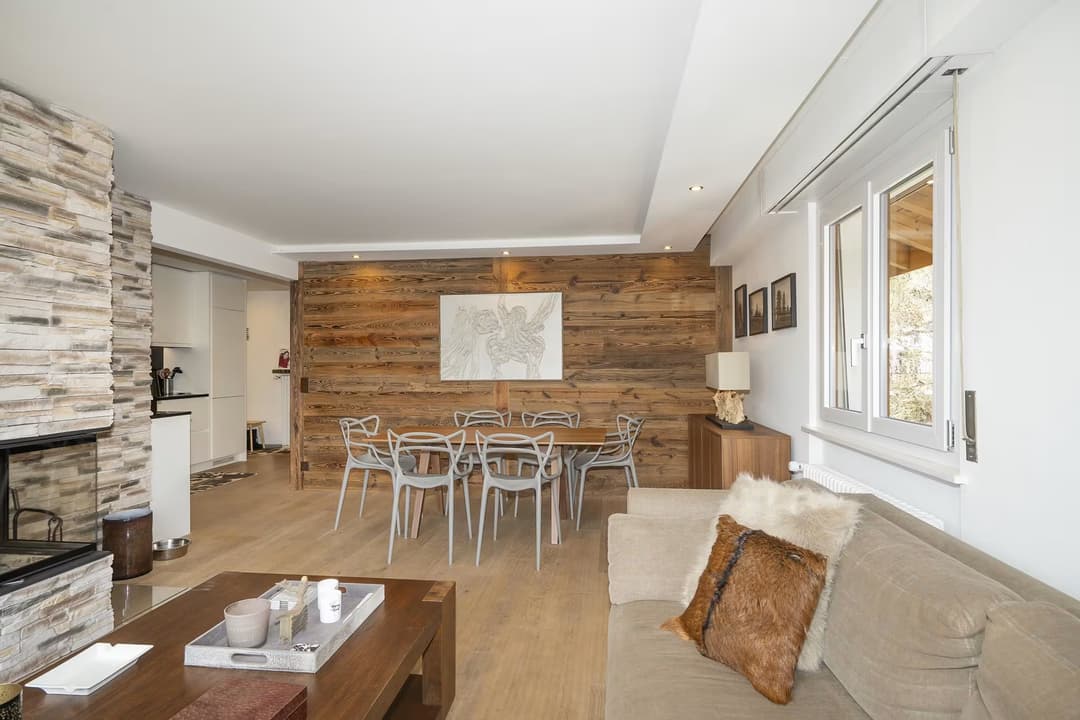 870 – Appartement – 4 pièces – 1190000CHF  – 82m²