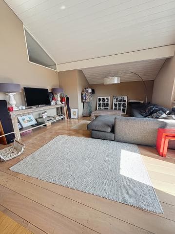 876 – Appartement 5.5 pièces – 135 m²