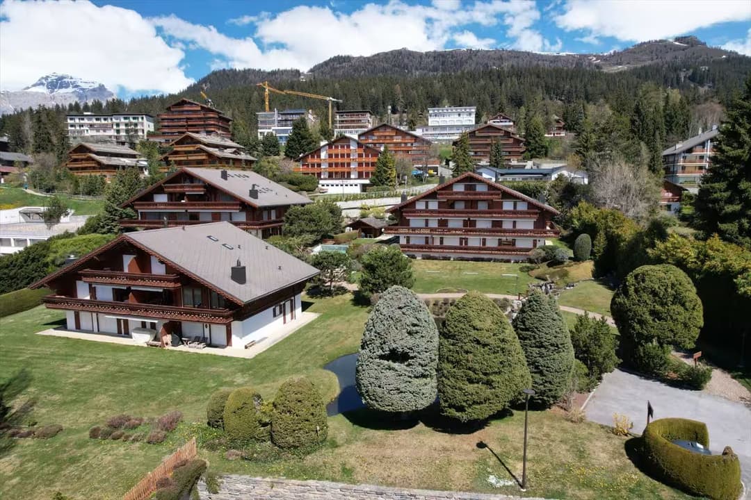 883 – Appartement 4.5 pièces – 4380000CHF – 174m²