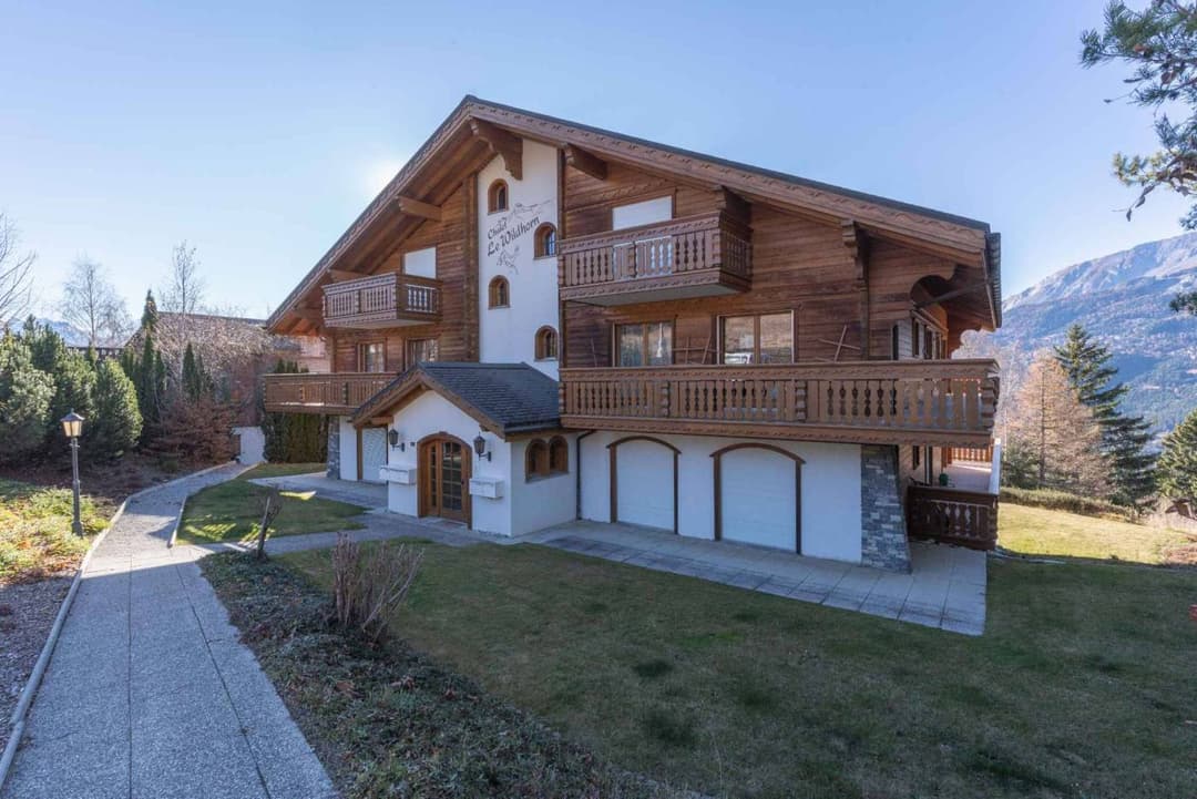 850 – Appartement 6.5 pièces – 3450000CHF – 327m²