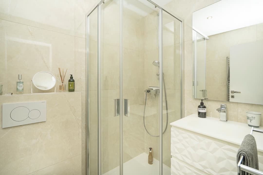 870 – Appartement – 4 pièces – 1190000CHF  – 82m²