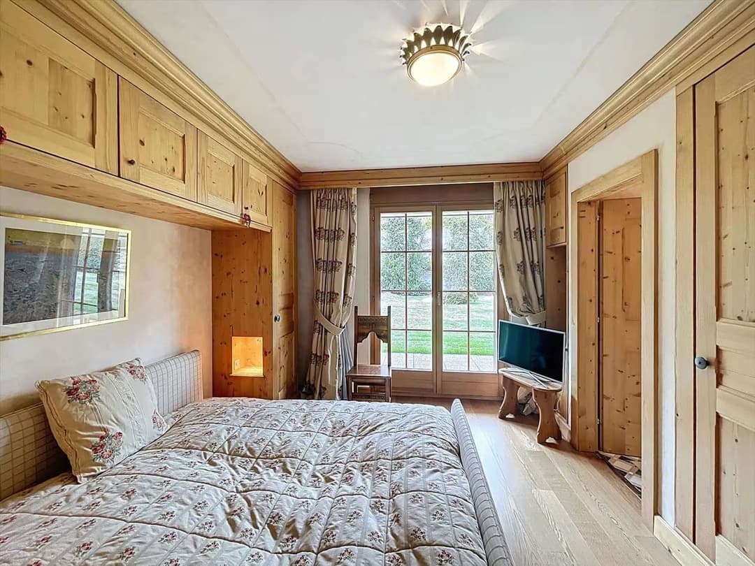 883 – Appartement 4.5 pièces – 4380000CHF – 174m²