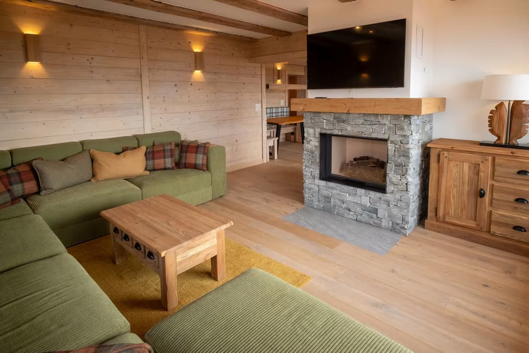 585 – Appartement 5.5 – 3500CHF