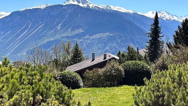881 – Maison – 3990000CHF – 712m²