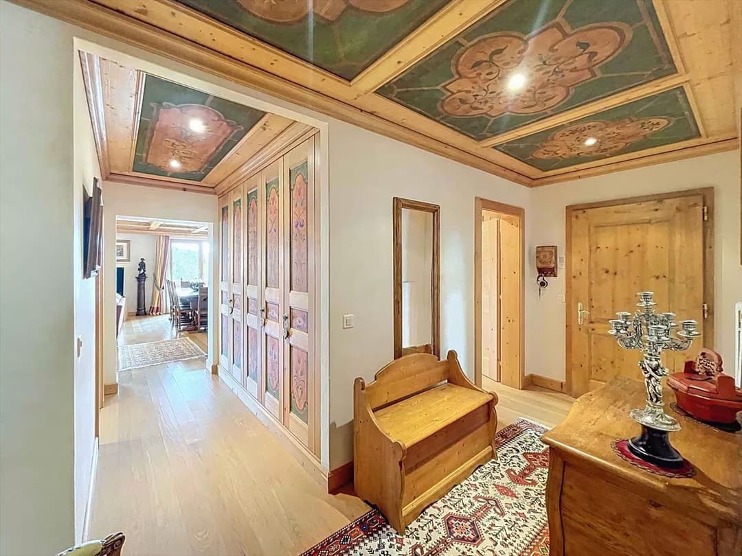 883 – Appartement 4.5 pièces – 4380000CHF – 174m²