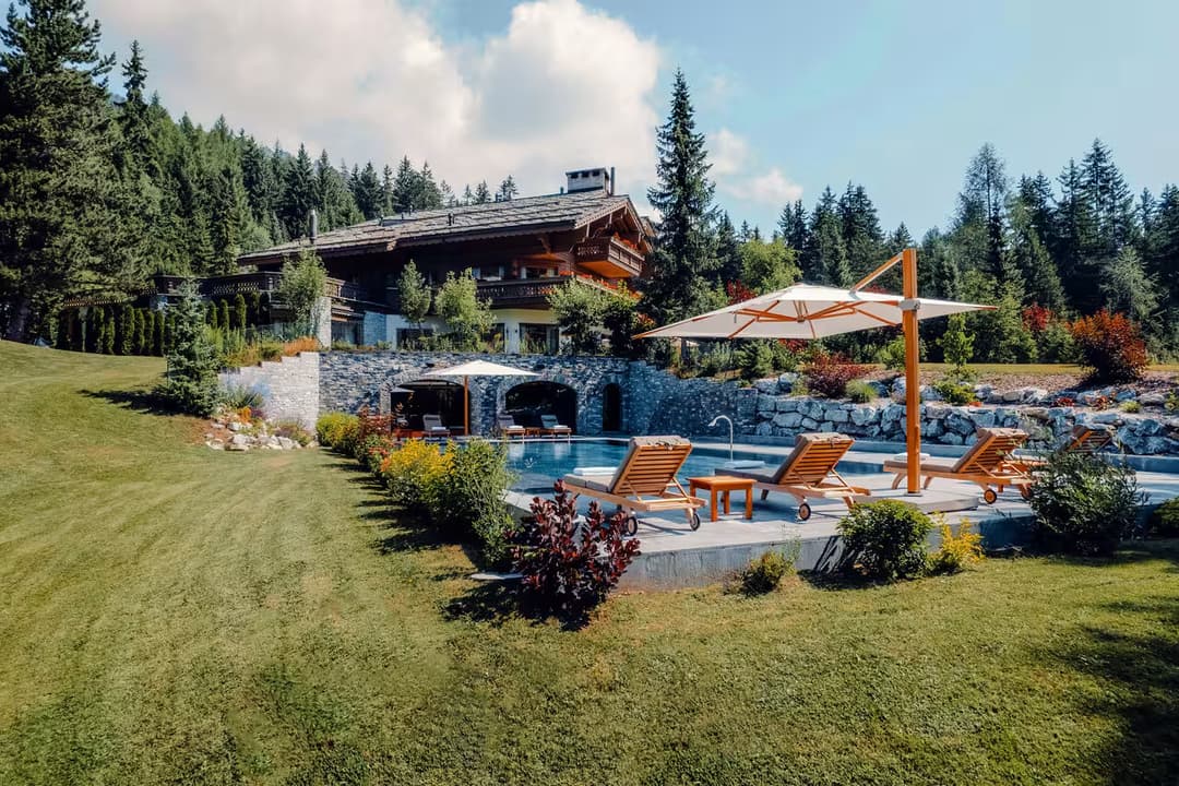 622 – Maison 18 pièces – 110000CHF – 4670m²