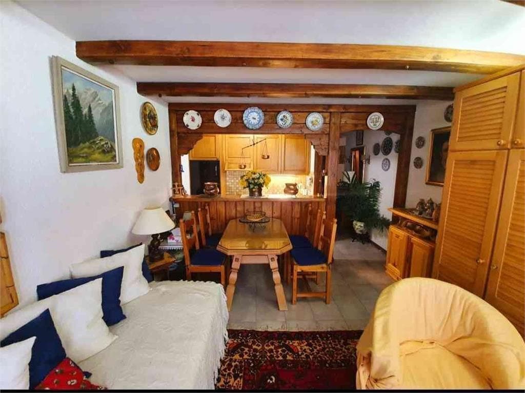 898 – Appartement 1.5 pièces – 385000CHF  – 40m²