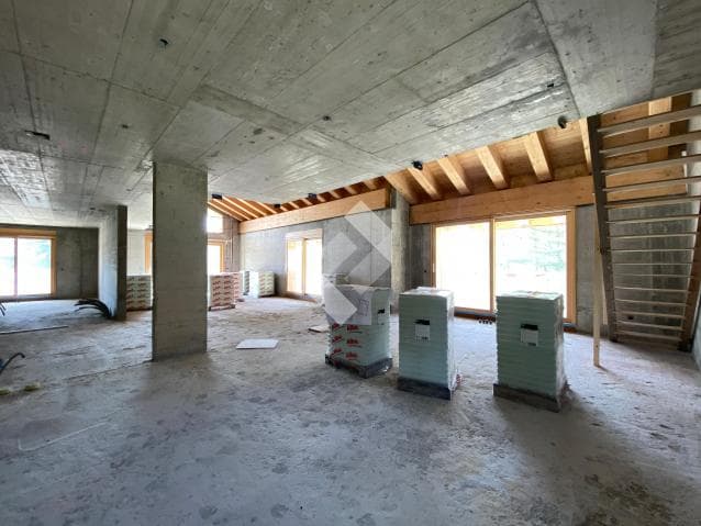 896 – Appartement 4.5 pièces – 4300000 CHF – 271 m²