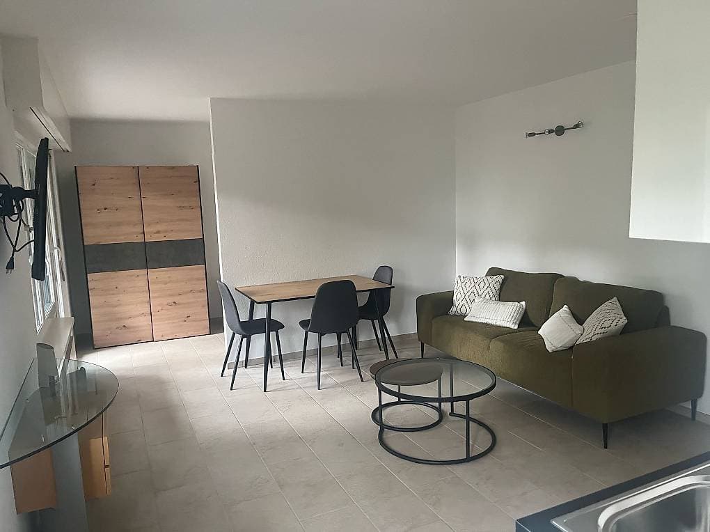 627- Appartement – 1.5pièces -1000CHF – 30m²