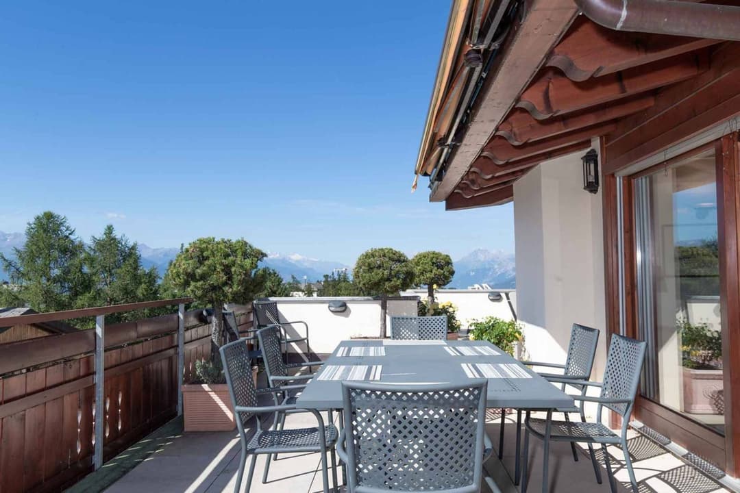 920 – Appartement 5.5 pièces – 225 m²