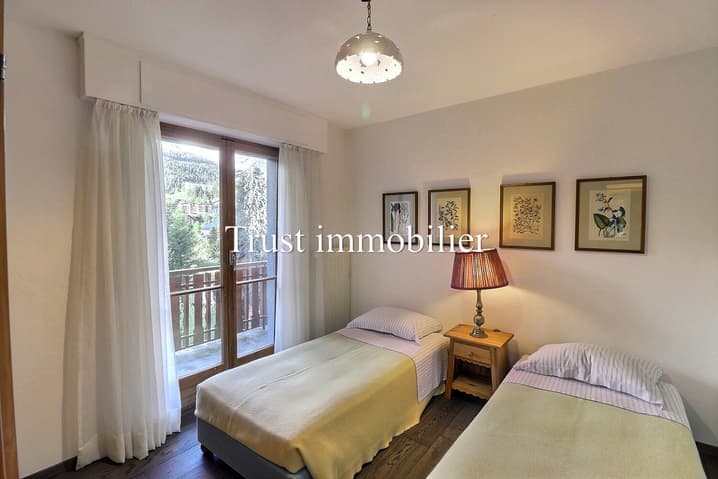 650 – Appartement 4.5 pièces – 6500 CHF – 155 m²