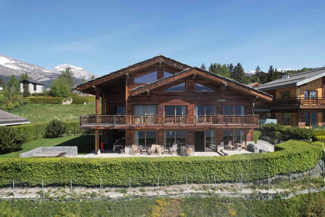 1054 – Maison 8.5 pièces – 5900000CHF -421m²