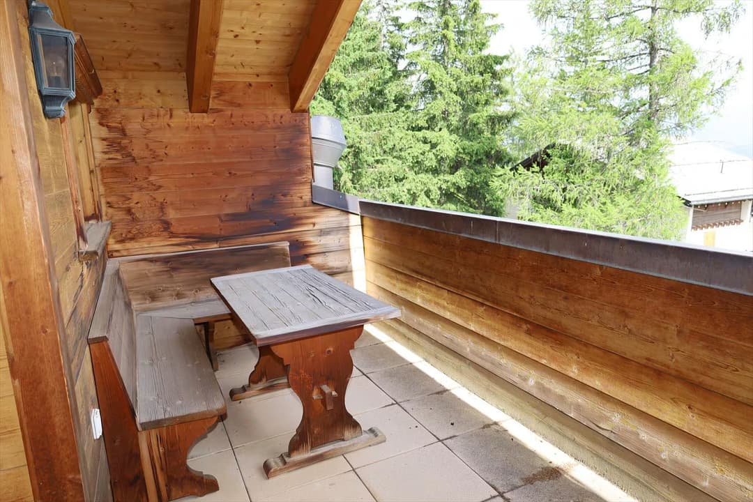 1075 – Appartement 5.5 pièces – 266.23 m²