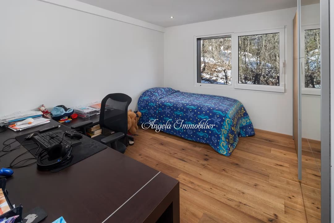 1018 -Maison – 5pièces – 4950000CHF  -300 m²