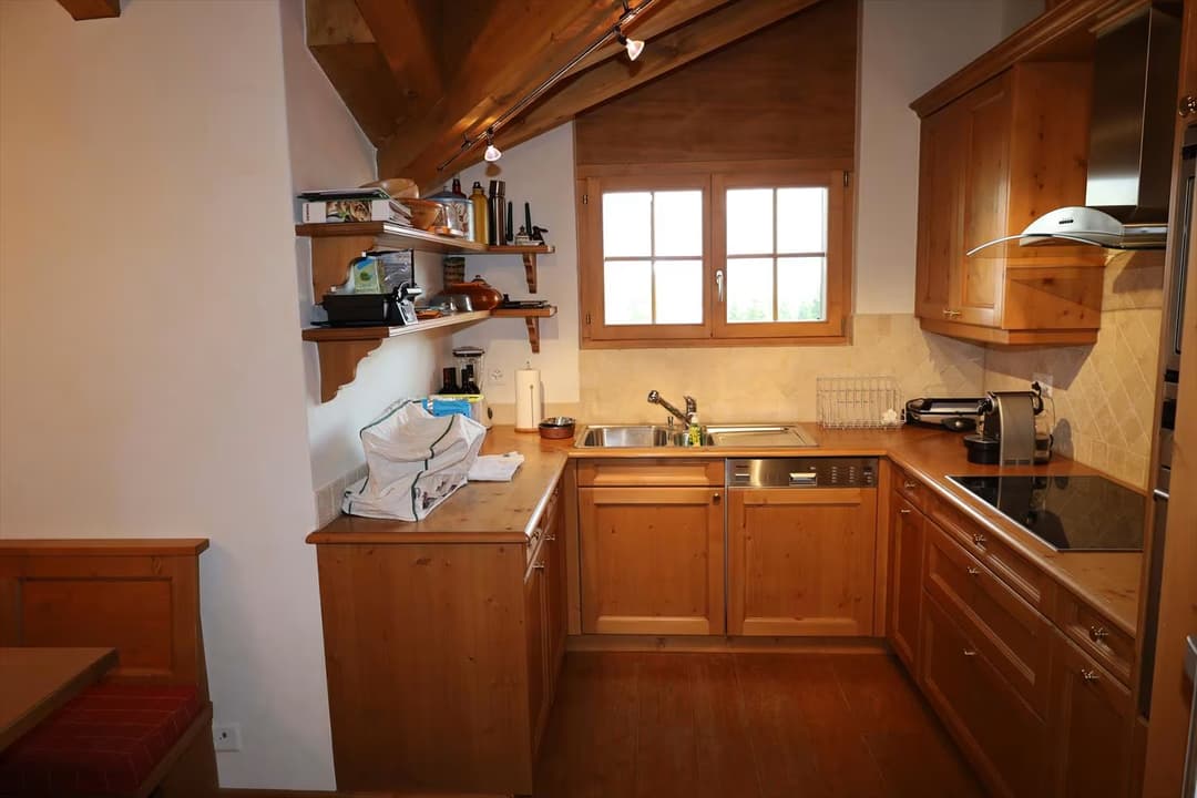 1075 – Appartement 5.5 pièces – 266.23 m²