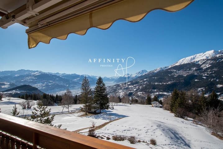 1072 – Appartement 8 pièces – 3200000CHF – 277m²