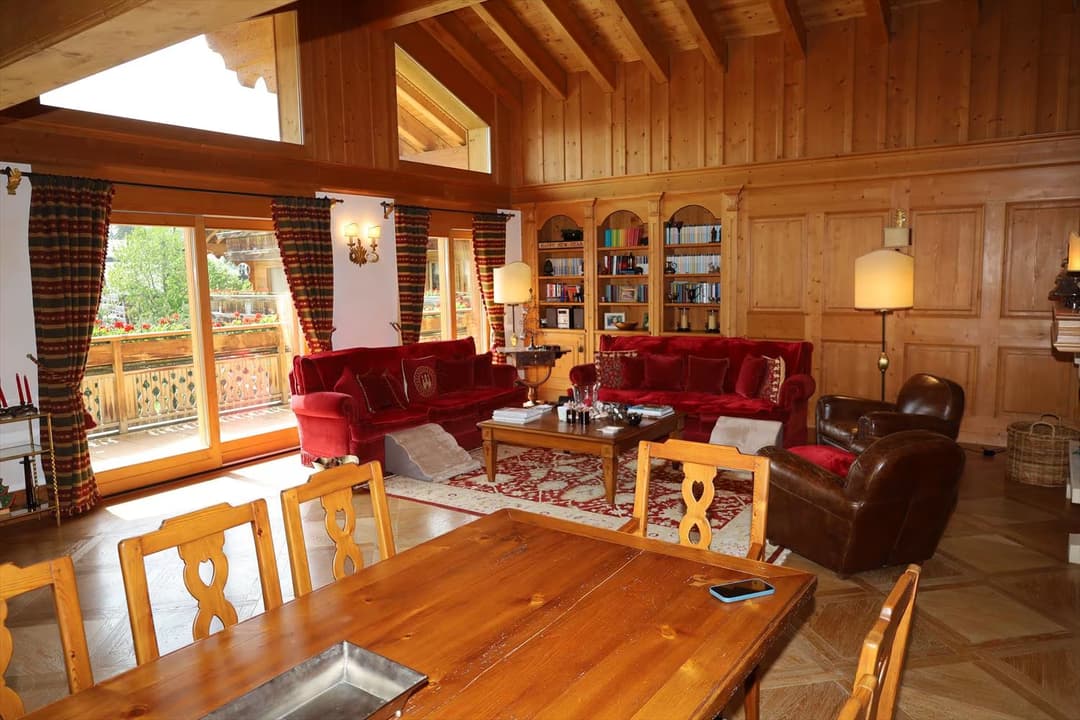1075 – Appartement 5.5 pièces – 266.23 m²