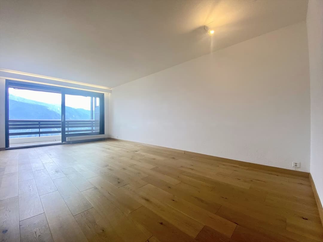 1030 -Appartement  -4.5pièces  – 675000 CHF  -96 m²