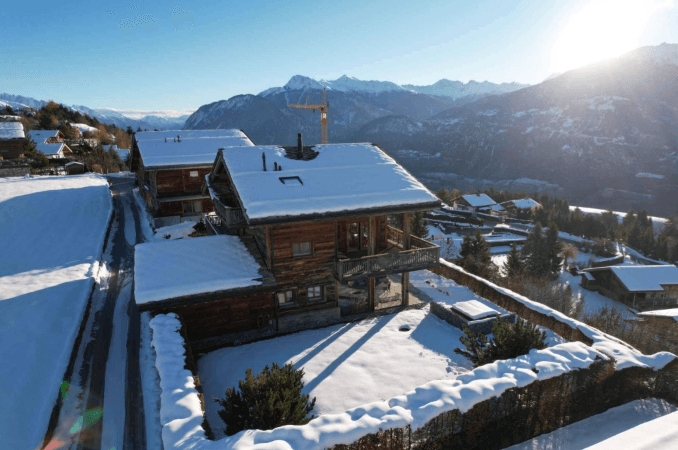 1054 – Maison 8.5 pièces – 5900000CHF – 369.00m²