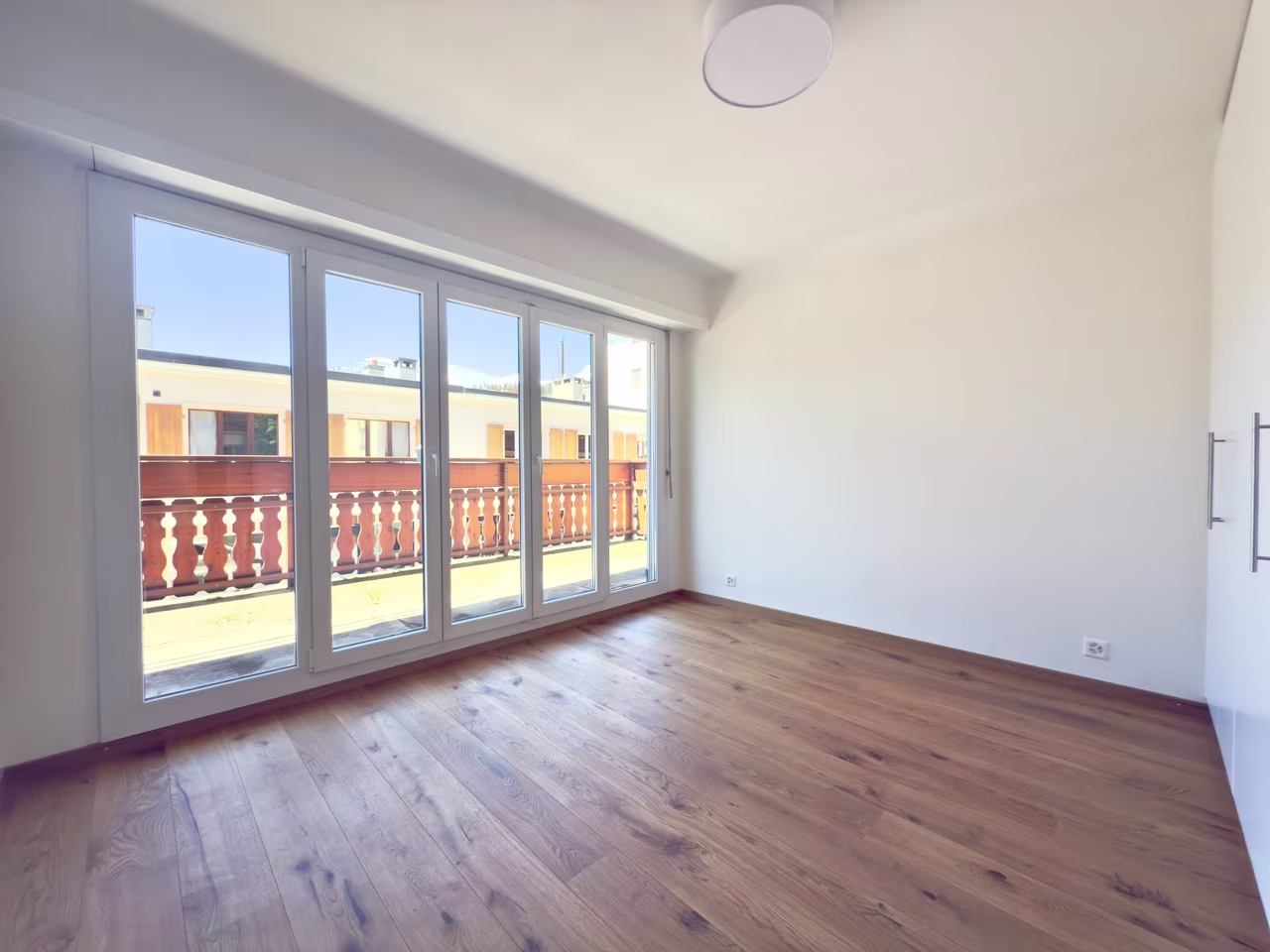739 – Appartement  –  4.5pièces  –  2500CHF  – 75 m²