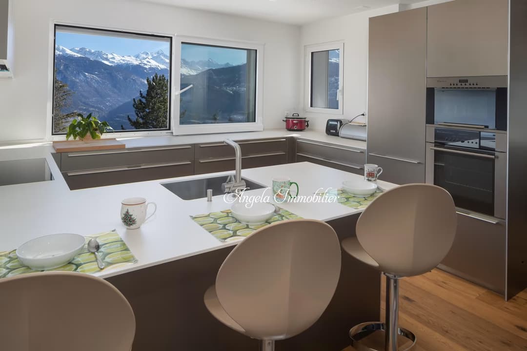 1018 -Maison – 5pièces – 4950000CHF  -300 m²