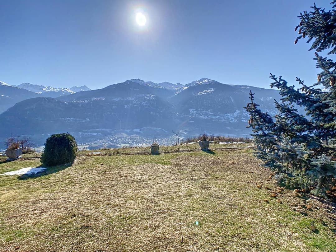 1014 – Maison 10 pièces – 2150000CHF – 257m²