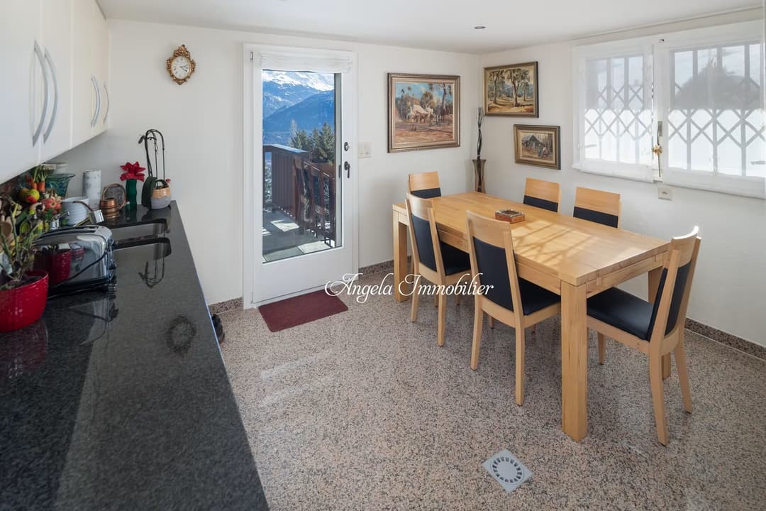 1018 -Maison – 5pièces – 4950000CHF  -300 m²