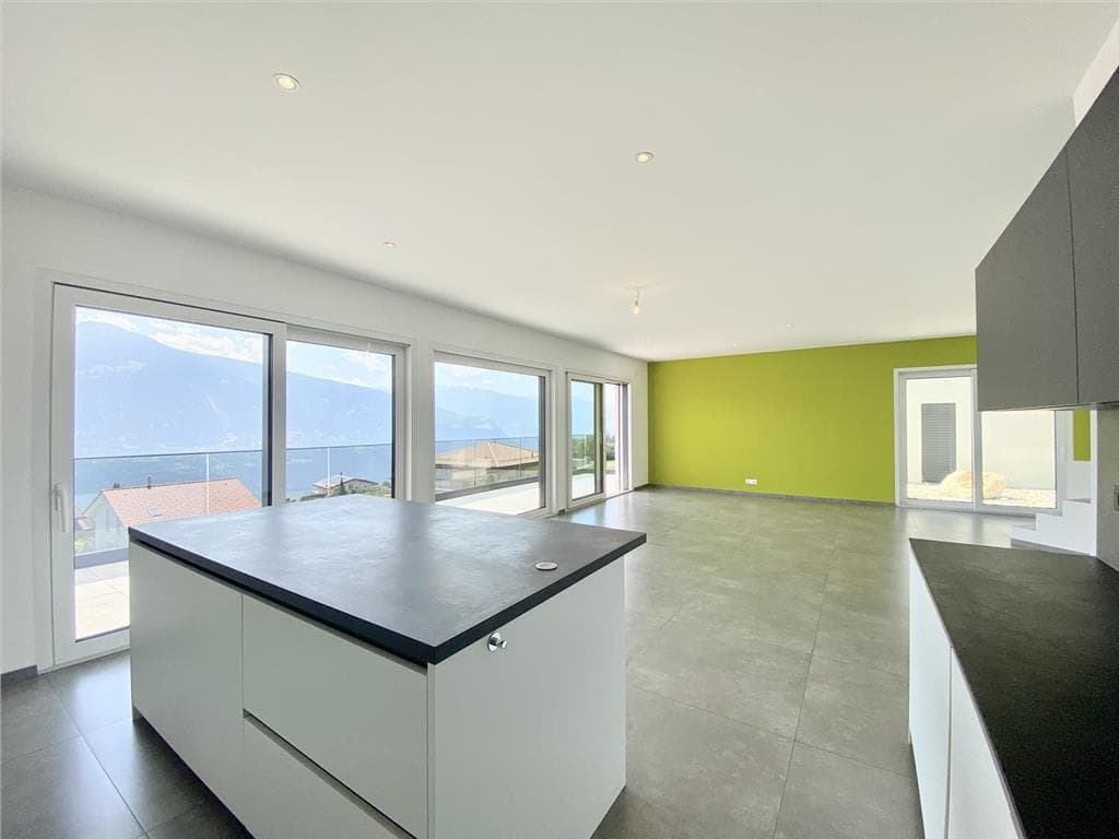 871 – Maison 5.5 pièces – 4500 CHF – 300 m²