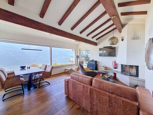 1112 – Maison 10 pièces – 1950000 CHF – 257 m²